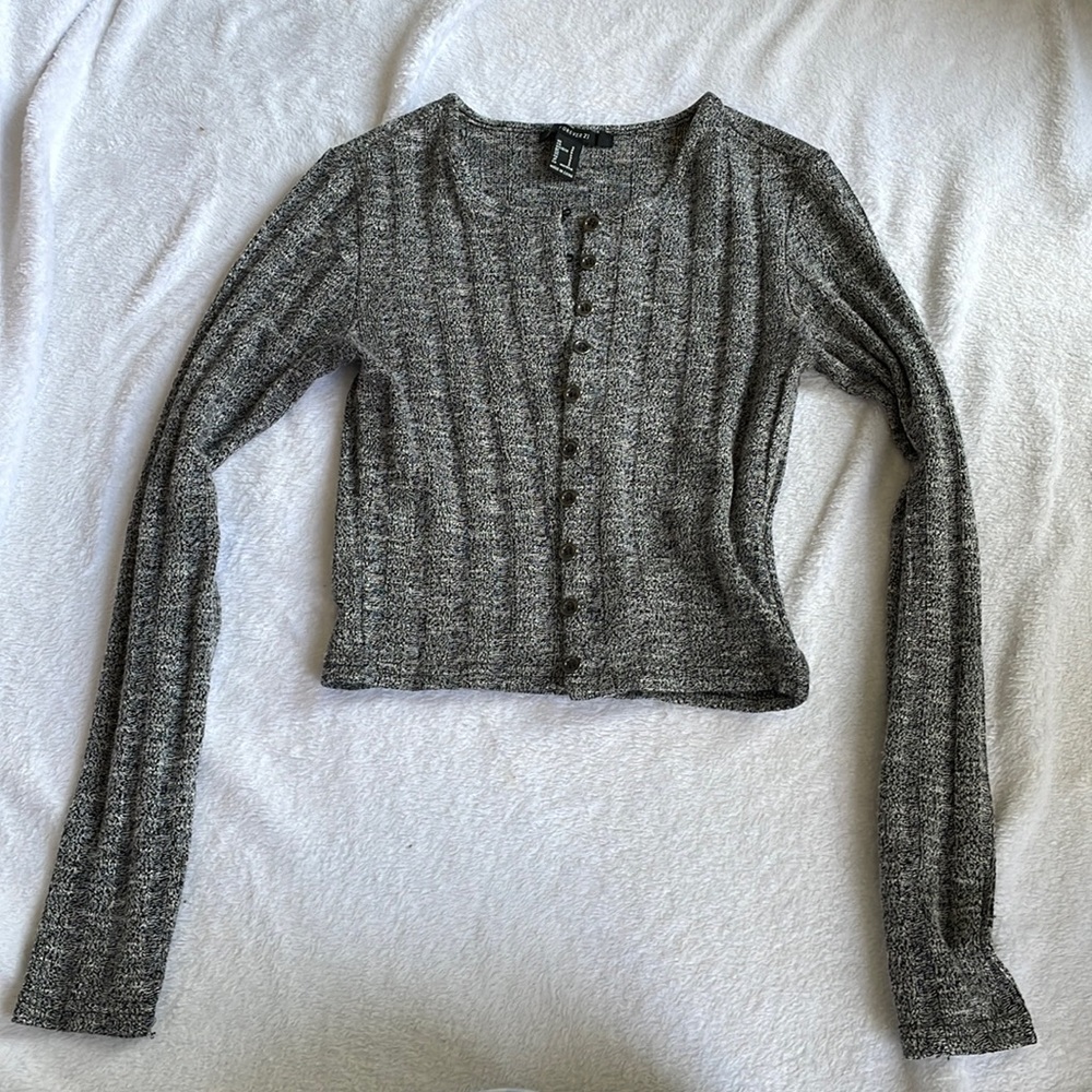 Cropped sweater